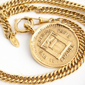 Chanel 31 Rue Cambon coin necklace 