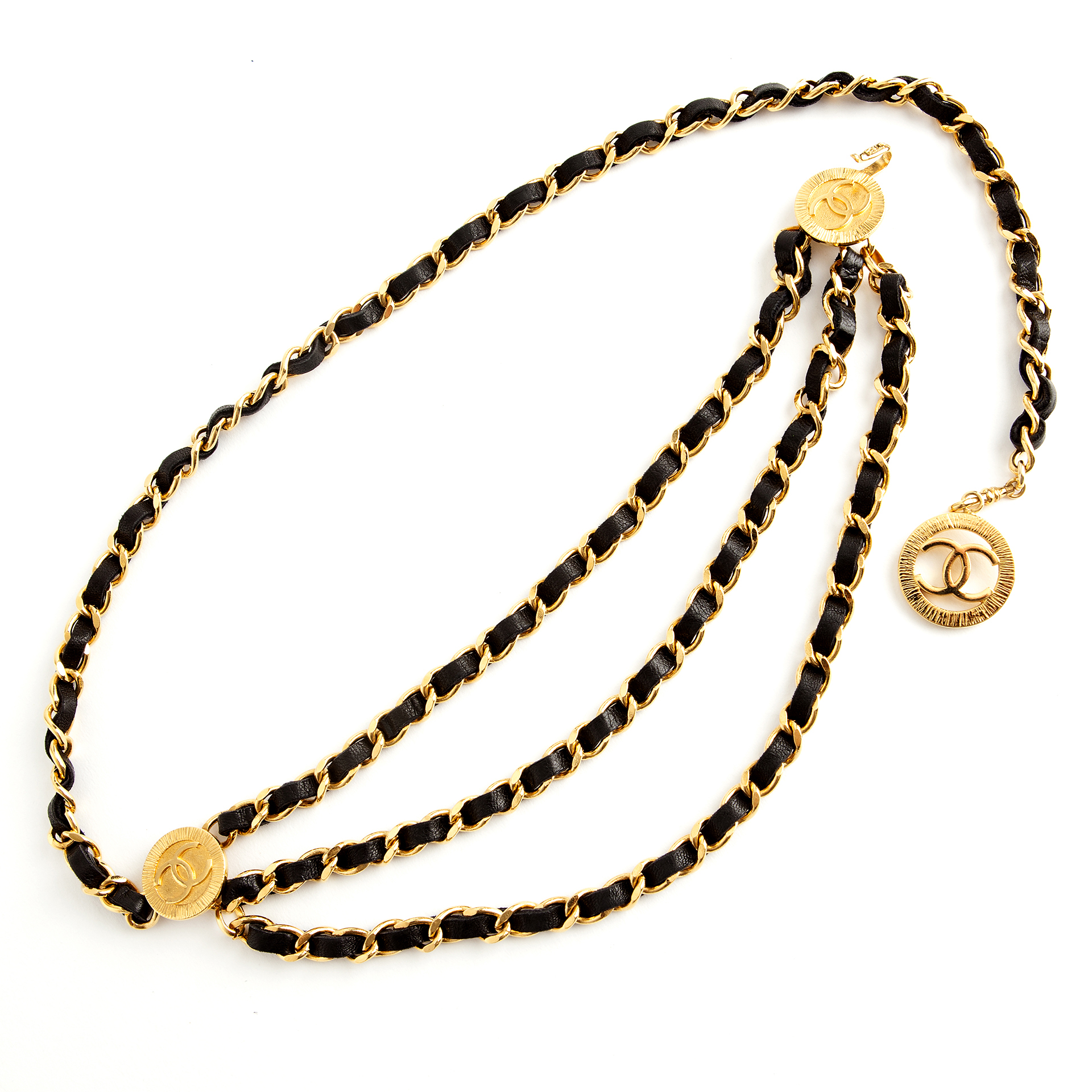 Iconic vintage Chanel gold chain and black leather belt - Findage